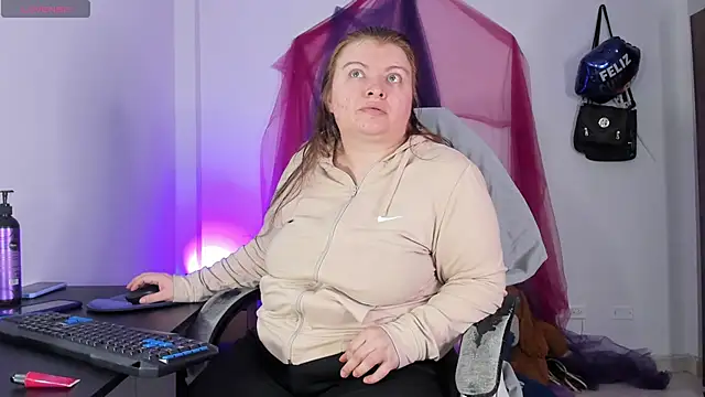 miss samii7 online show from November 21, 2025, 4:33 am