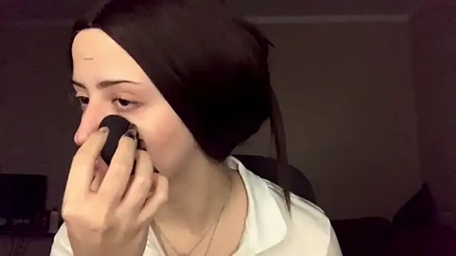 Snapshot of RuthGarner chatting on October 31, 2025, 2:35 pm RuthGarner online show from October 31, 2025, 2:35 pm