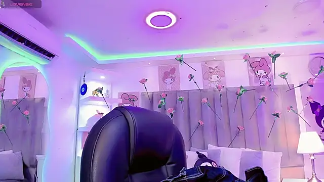 Snapshot of ClaudiaSophia chatting on February 18, 2026, 12:01 pm ClaudiaSophia online show from February 18, 2026, 12:01 pm