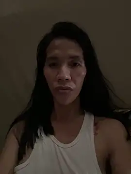 Snapshot of bellaUtops chatting on June 21, 2026, 4:51 am bellaUtops online show from June 21, 2026, 4:51 am
