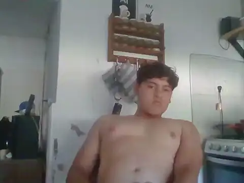 Snapshot of Myboy0020 chatting on February 19, 2026, 6:38 pm Myboy0020 online show from February 19, 2026, 6:38 pm