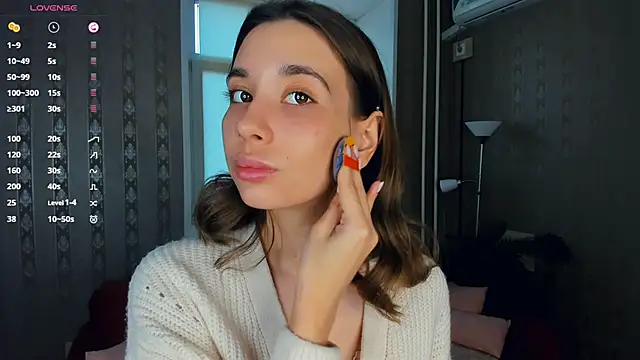 JacalynSchreiber online show from November 20, 2025, 11:44 am