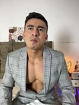 Chris Clarck online show from December 19, 2025, 8:11 pm