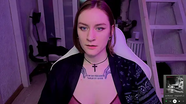 RetroMarie online show from December 1, 2025, 9:48 pm