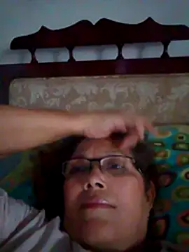 Cessi50 online show from April 10, 2026, 7:54 pm