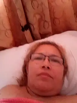 Snapshot of Cessi50 chatting on November 19, 2025, 12:16 pm Cessi50 online show from November 19, 2025, 12:16 pm