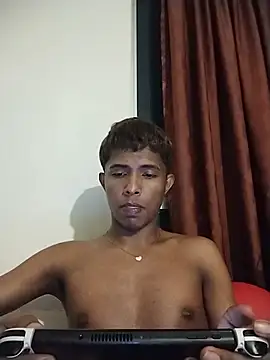 Snapshot of Mack_tom chatting on July 23, 2026, 4:43 am Mack tom online show from July 23, 2026, 4:43 am
