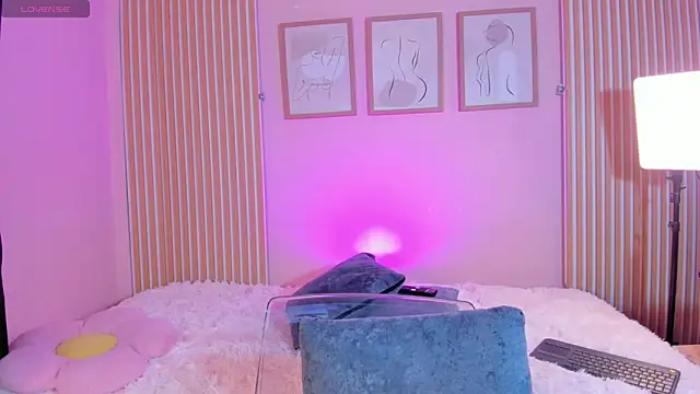 Snapshot of AshleyCooper2 chatting on February 26, 2026, 7:58 pm AshleyCooper2 online show from February 26, 2026, 7:58 pm