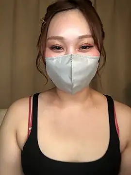 Snapshot of reika33 chatting on November 2, 2025, 11:37 am reika33 online show from November 2, 2025, 11:37 am