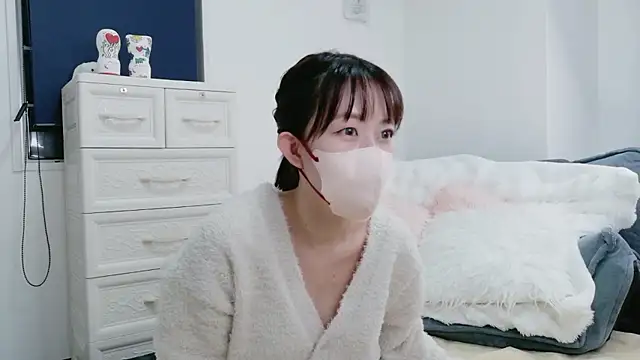 Snapshot of Sana_84 chatting on April 4, 2026, 9:49 am Sana 84 online show from April 4, 2026, 9:49 am