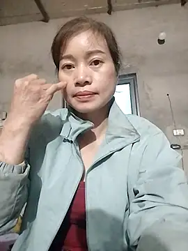 Kiuwi-omao online show from November 9, 2025, 11:53 pm