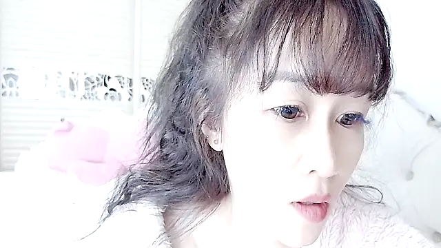 lookbyby online show from January 11, 2026, 1:01 am