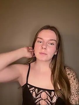 LisaFreierxx online show from April 17, 2026, 8:22 pm