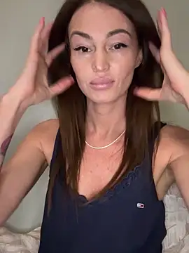 Sindy Energy online show from November 22, 2025, 4:06 pm