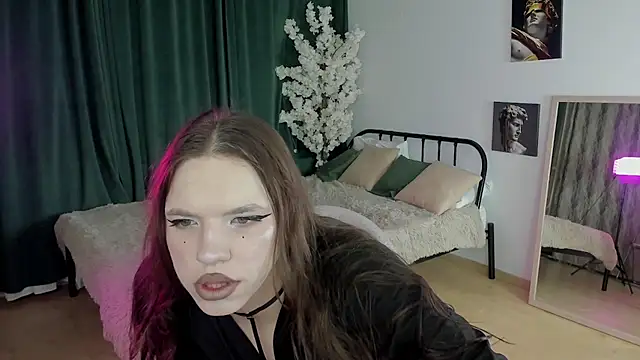 MadisonMongomeri online show from December 4, 2025, 2:21 am