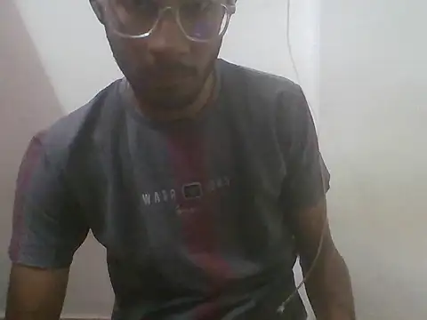 Snapshot of Bull_Dick_69 chatting on November 28, 2025, 12:49 pm Bull Dick 69 online show from November 28, 2025, 12:49 pm