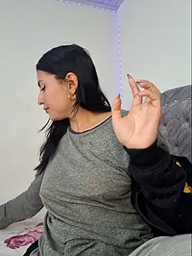 GISELLA   online show from March 5, 2026, 1:30 pm