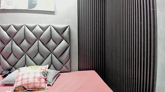 Snapshot of angeline_bleak chatting on November 29, 2025, 11:54 am angeline bleak online show from November 29, 2025, 11:54 am