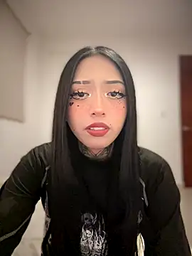 JIORYOvO online show from December 22, 2025, 3:17 am