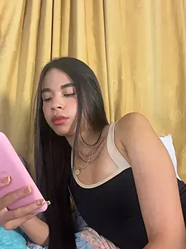 Snapshot of Milleradhara24 chatting on July 8, 2026, 4:35 am Milleradhara24 online show from July 8, 2026, 4:35 am