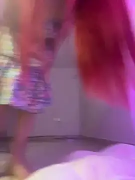 Snapshot of EmillieX chatting on November 18, 2025, 12:15 am EmillieX online show from November 18, 2025, 12:15 am