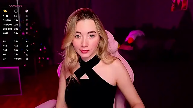 Snapshot of Rosie_Mac chatting on February 9, 2026, 4:10 am Rosie Mac online show from February 9, 2026, 4:10 am