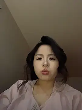 Sinicoco online show from February 7, 2026, 6:43 am