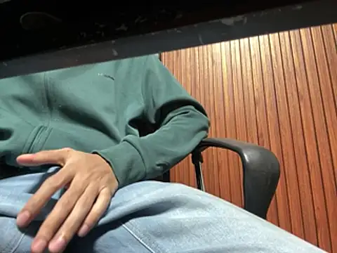 Snapshot of Lion_TNTx chatting on February 6, 2026, 9:00 pm Lion TNTx online show from February 6, 2026, 9:00 pm