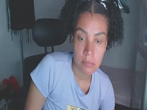 shayna cute online show from May 8, 2026, 2:59 am