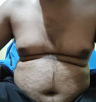 Snapshot of Top2BottomAdam chatting on November 5, 2025, 1:47 pm Top2BottomAdam online show from November 5, 2025, 1:47 pm