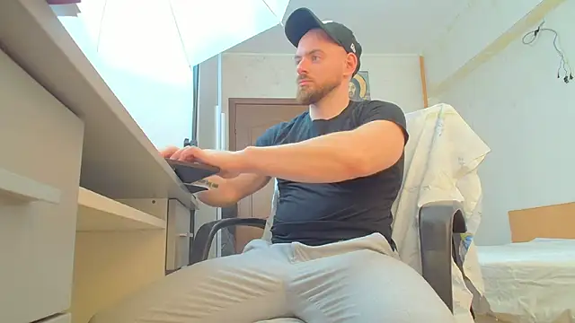 Ryanstone  online show from April 1, 2026, 1:41 pm