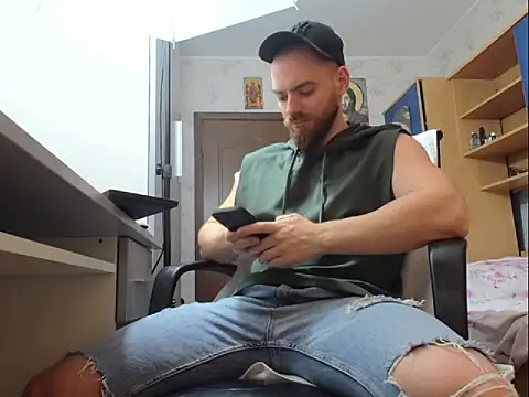 Ryanstone  online show from November 29, 2025, 11:43 am