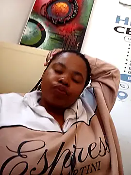 Lulubabee online show from November 18, 2025, 12:19 pm