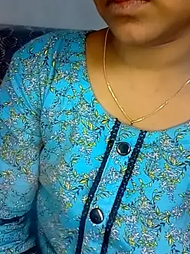 Neha533 online show from December 1, 2025, 8:42 pm