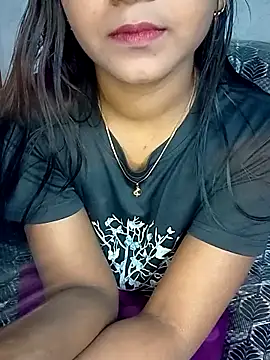 Neha533 online show from November 19, 2025, 4:40 pm