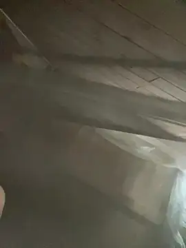 Li ve online show from December 18, 2025, 9:29 pm