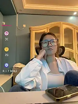 yanyan-688 online show from July 29, 2026, 9:19 am