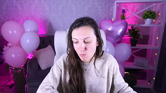 ZafiraMoonn online show from February 16, 2026, 1:54 pm