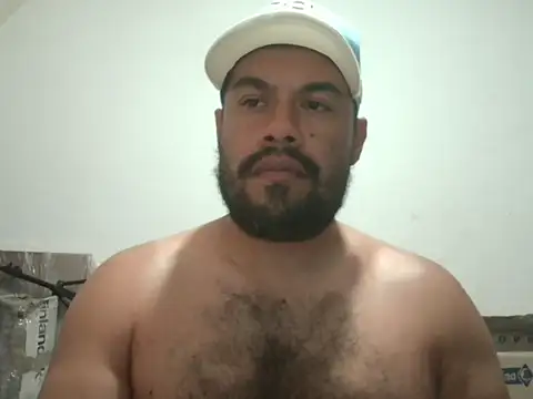 Snapshot of Ramses_36 chatting on April 6, 2026, 1:01 am Ramses 36 online show from April 6, 2026, 1:01 am