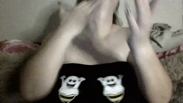 Curvykatie-41X online show from November 19, 2025, 8:31 pm