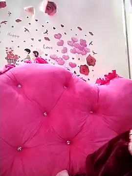 BeyeuCii99 online show from December 1, 2025, 1:28 am