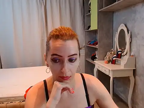 Snapshot of AnneDevrim chatting on November 29, 2025, 6:46 am AnneDevrim online show from November 29, 2025, 6:46 am