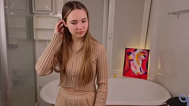 LeenaPuita online show from February 6, 2026, 5:53 pm