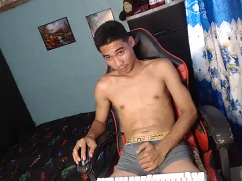 mrsexyteens online show from January 12, 2026, 7:37 am