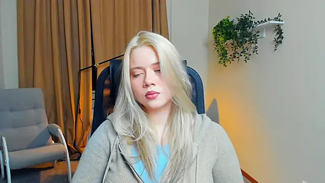 Snapshot of MichelinaRiff chatting on November 4, 2025, 1:59 pm MichelinaRiff online show from November 4, 2025, 1:59 pm