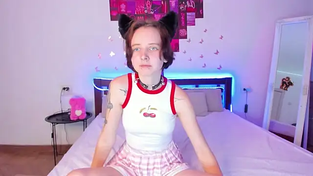 OliviaFlex online show from November 6, 2025, 9:35 am