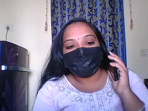 Snapshot of Mathi_cam chatting on February 6, 2026, 4:41 am Mathi cam online show from February 6, 2026, 4:41 am