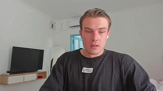 DanteRay online show from March 13, 2026, 4:28 am