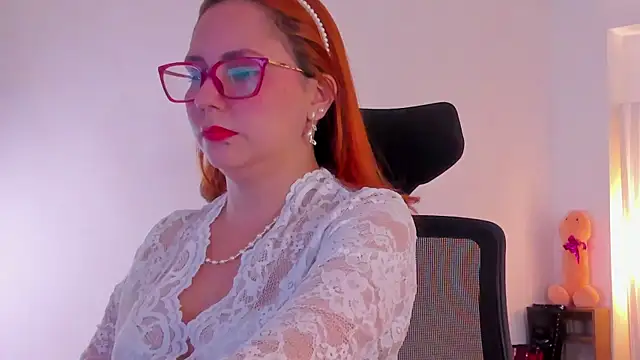 Snapshot of MistressErza chatting on July 16, 2026, 8:28 pm MistressErza online show from July 16, 2026, 8:28 pm