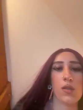 Snapshot of vanille13r chatting on February 25, 2026, 6:52 pm vanille13r online show from February 25, 2026, 6:52 pm